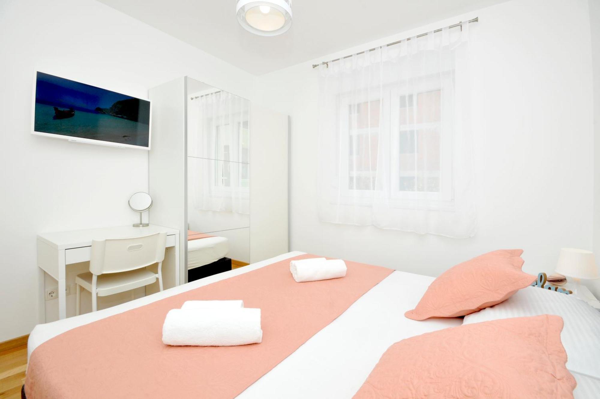 Apartments Town Трогир Экстерьер фото